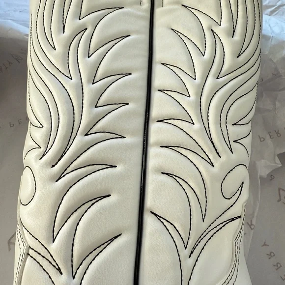 Katy Perry Zaina Western Cowboy White Embroidered Boots.
Size 9.5 - Picture 3 of 5